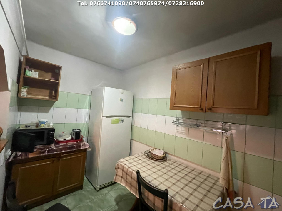 Casa 3 Camere, Strada Luncilor, Tg-Jiu, Gorj