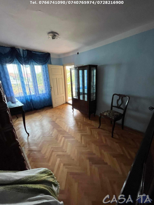 Casa 6 Camere P+1, Targu-Carbunesti