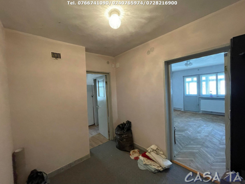 Apartament 3 Camere (70 mp), Etaj 4 ( cu acoperis), Strada Nicolae Balcescu