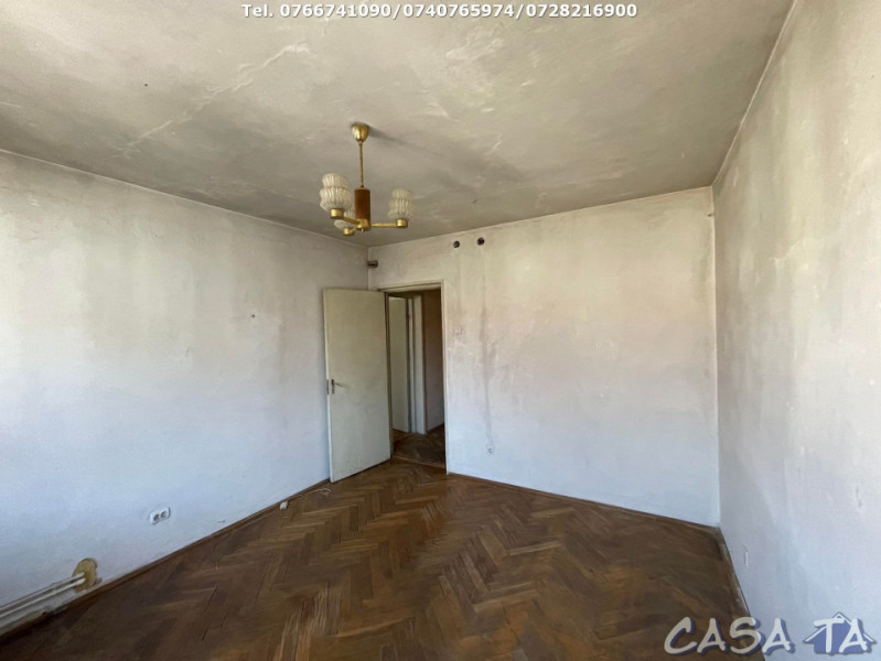 Apartament 3 Camere (70 mp), Etaj 4 ( cu acoperis), Strada Nicolae Balcescu