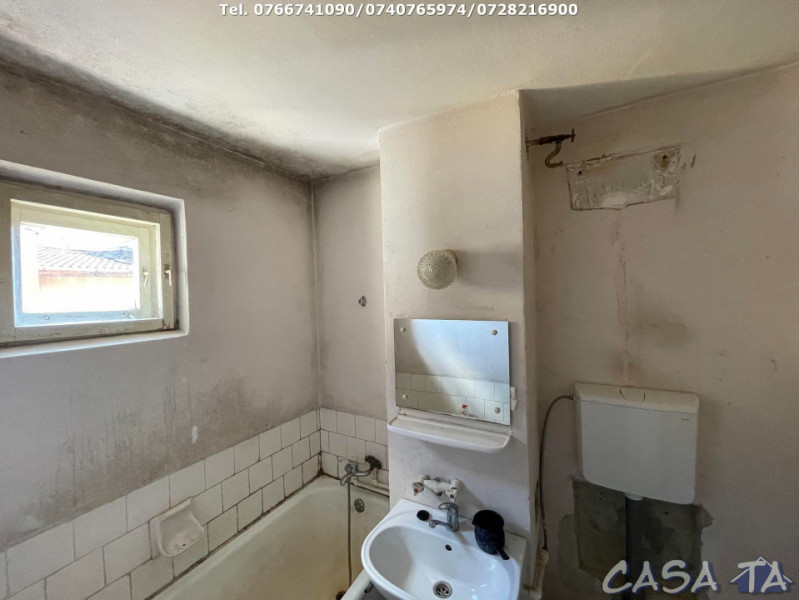 Apartament 3 Camere (70 mp), Etaj 4 ( cu acoperis), Strada Nicolae Balcescu