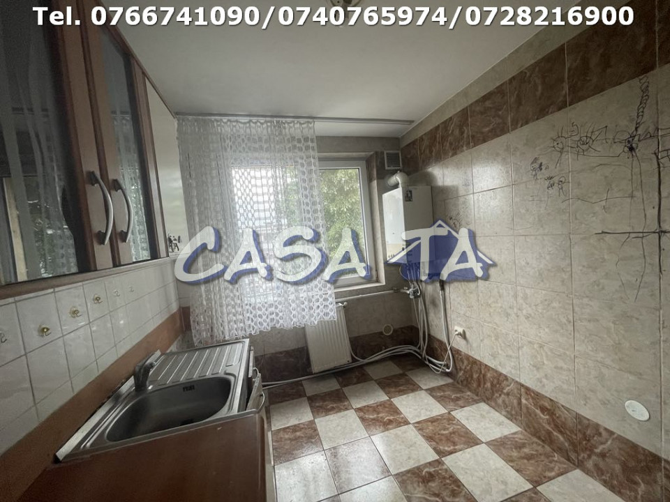 Apartament 2 Camere, Etaj 4, Strada G-ral Tell - Zona Centrala