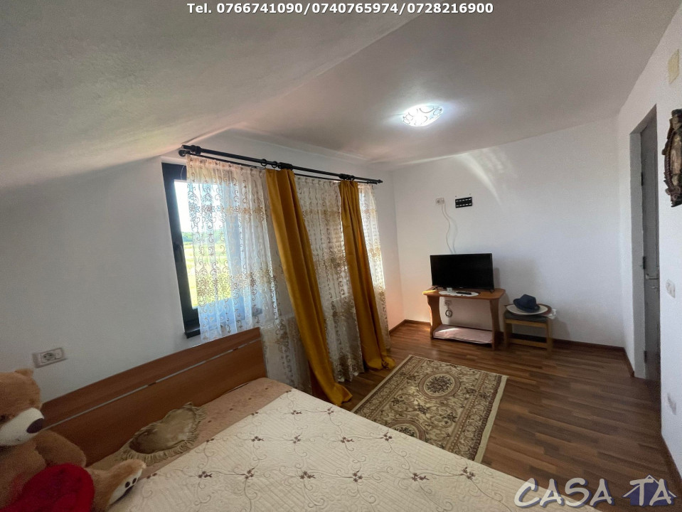 Casa Exclusivista (la cheie) 5 Camere, P+M, Comuna Danesti