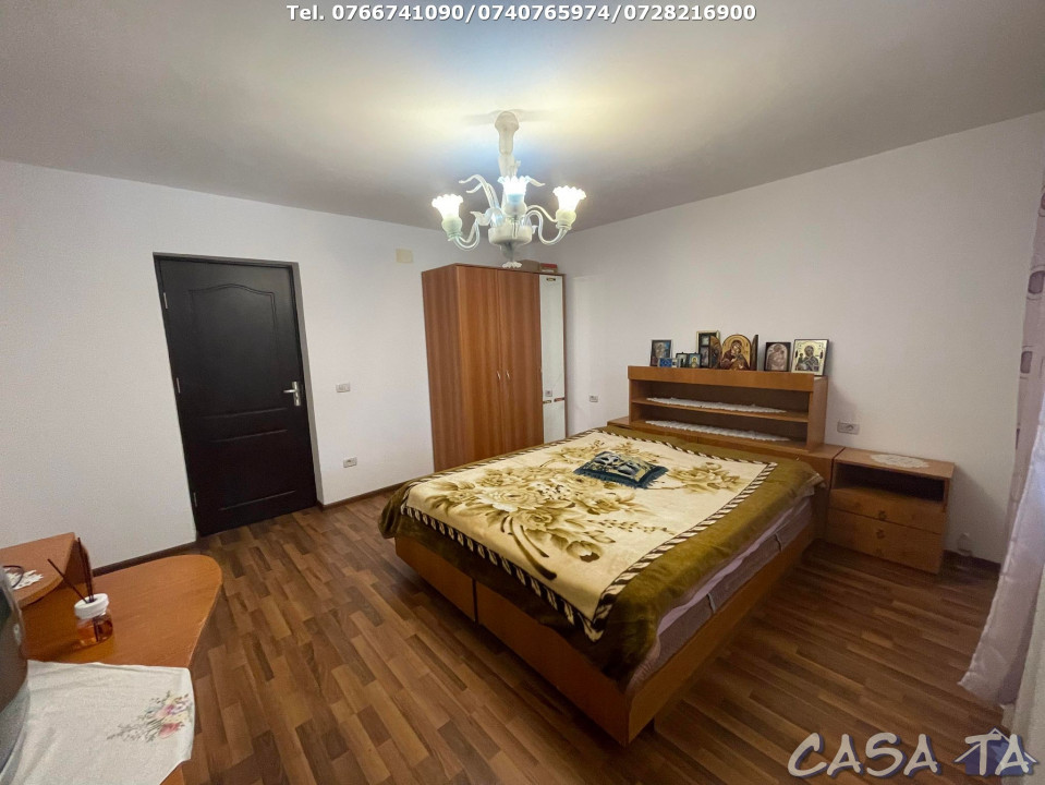 Casa Exclusivista (la cheie) 5 Camere, P+M, Comuna Danesti