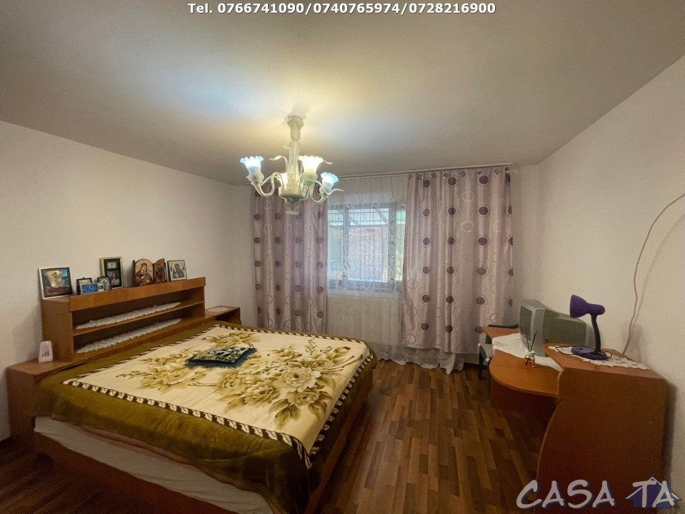 Casa Exclusivista (la cheie) 5 Camere, P+M, Comuna Danesti