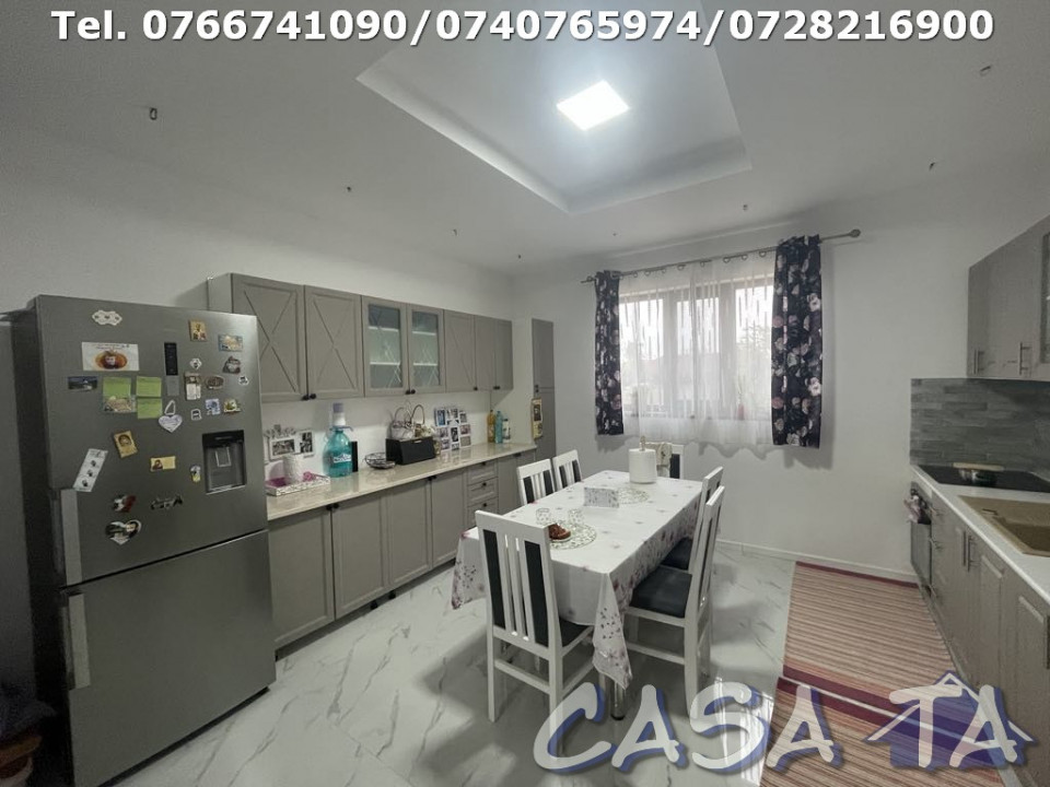 Vila De Lux, P+Etaj, 6 Camere, Cartier Preajba Noua - Targu Jiu