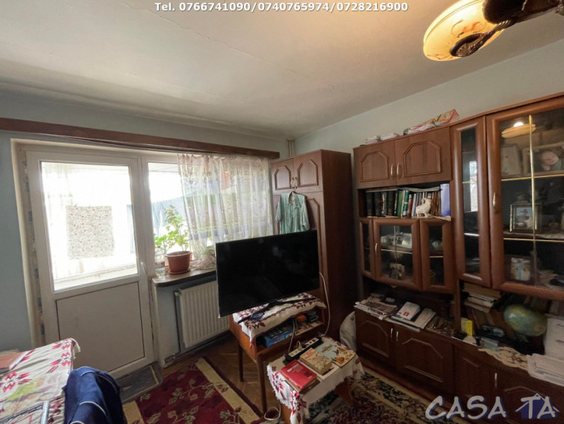 Apartament 3 Camere, Etaj 2, Strada Theodor Aman