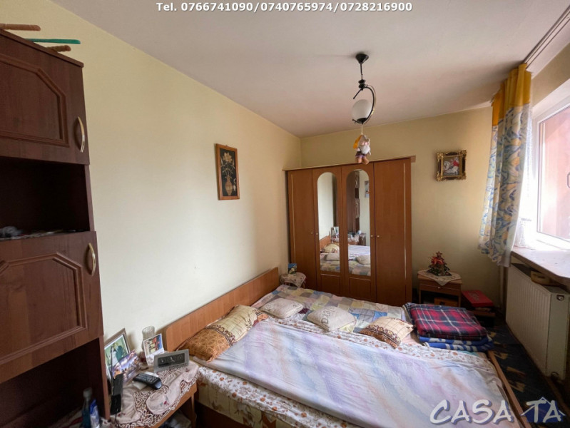 Apartament 3 Camere, Etaj 2, Strada Theodor Aman