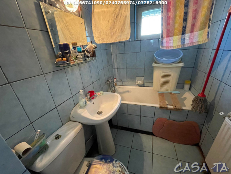 Apartament 3 Camere, Etaj 2, Strada Theodor Aman