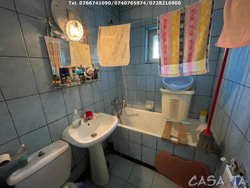 Apartament 3 Camere, Etaj 2, Strada Theodor Aman