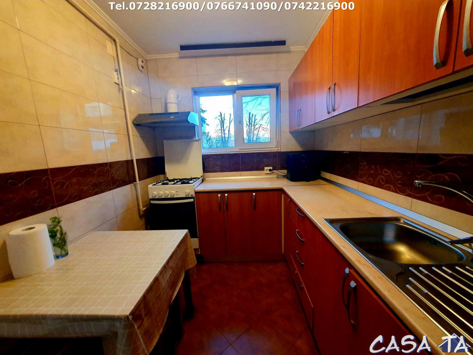 Închiriere apartament 2 camere, situat în Târgu Jiu, Aleea Smardan