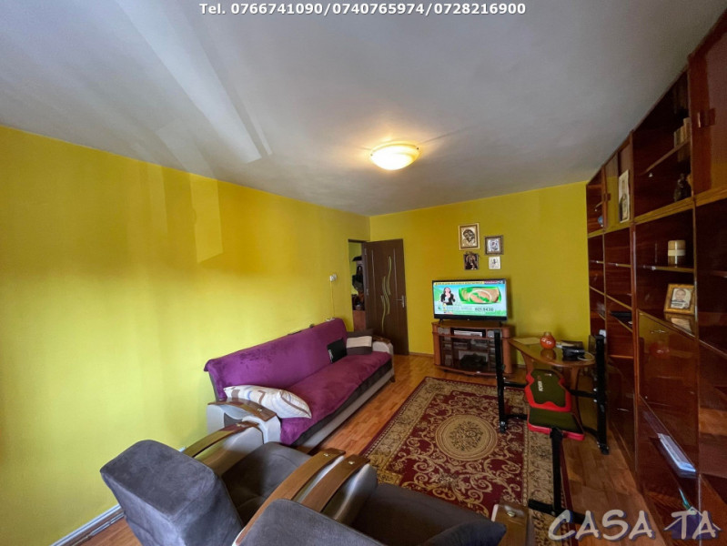 Apartament 3 Camere, Etaj 2, Strada G-ral Christian Tell