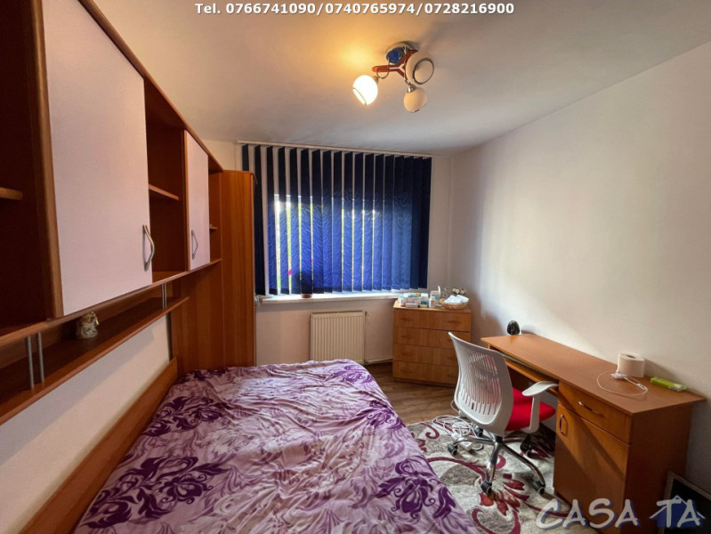 Apartament 3 Camere, Etaj 2, Strada G-ral Christian Tell