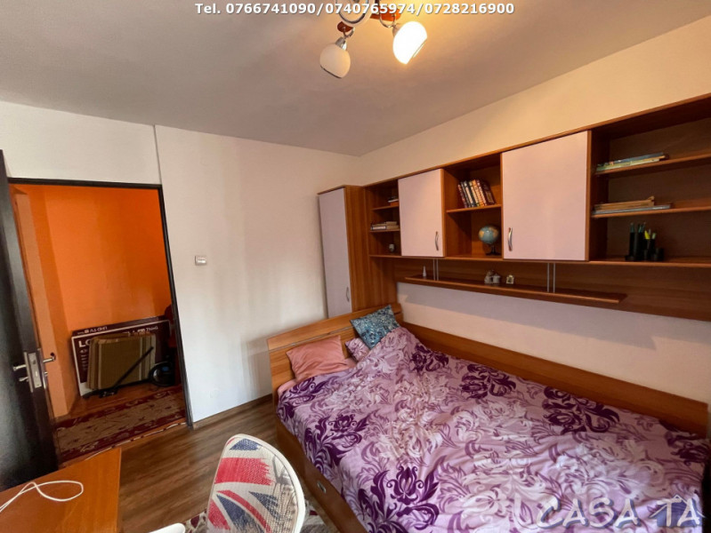 Apartament 3 Camere, Etaj 2, Strada G-ral Christian Tell