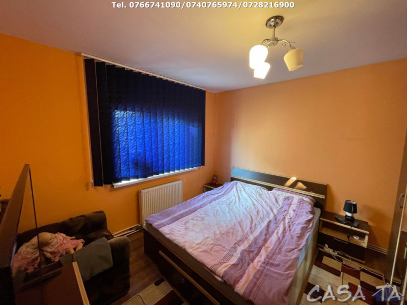 Apartament 3 Camere, Etaj 2, Strada G-ral Christian Tell