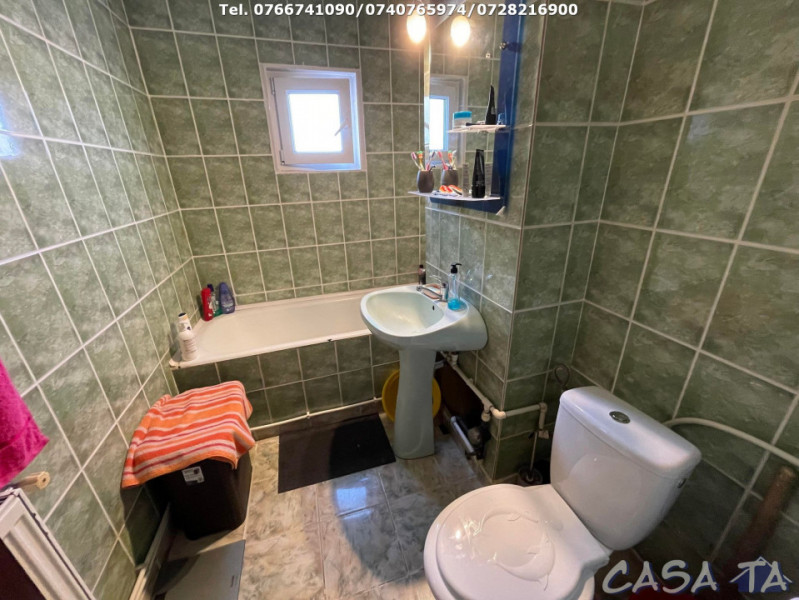 Apartament 3 Camere, Etaj 2, Strada G-ral Christian Tell