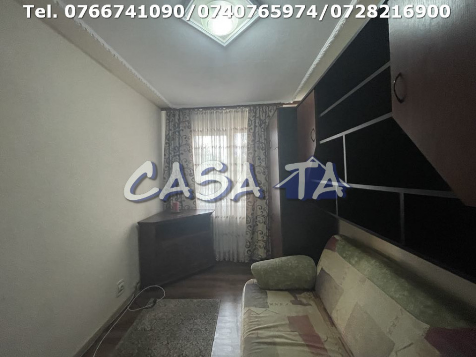 Apartament 4 Camere, Etaj 1, Strada Nicolae Titulescu
