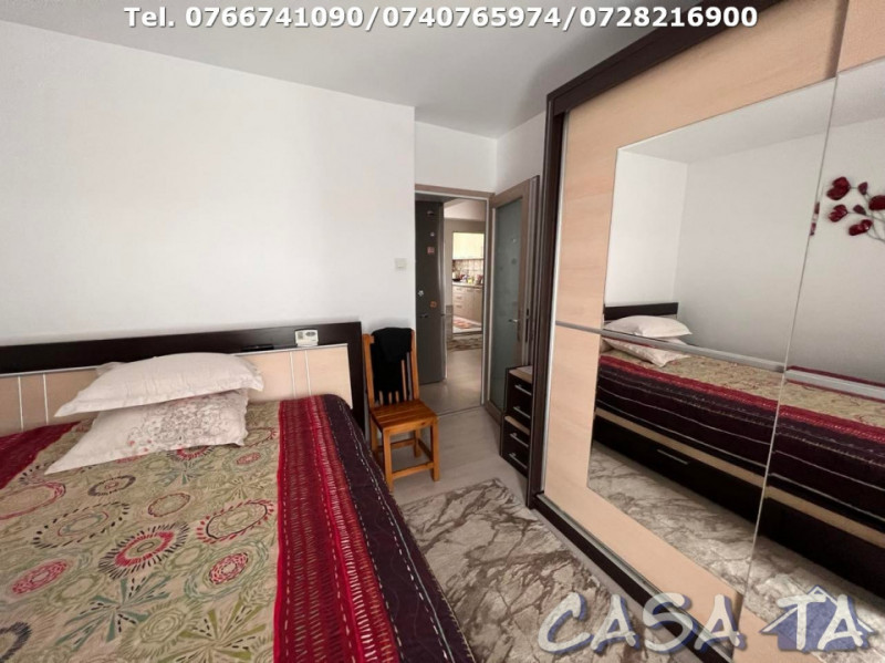 Apartament 4 camere, situat în Târgu Jiu, Str. 22 Decembrie 1989