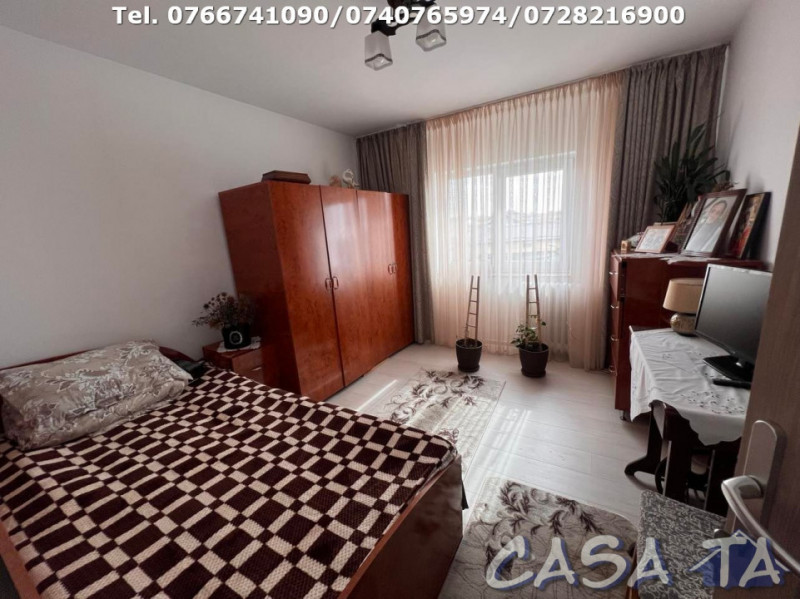 Apartament 4 camere, situat în Târgu Jiu, Str. 22 Decembrie 1989