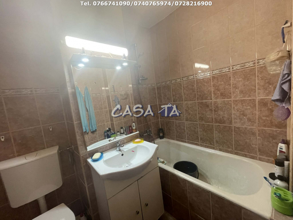 Apartament 3 Camere, Etaj 7/8(cu lift), Strada Unirii - Ultracentral