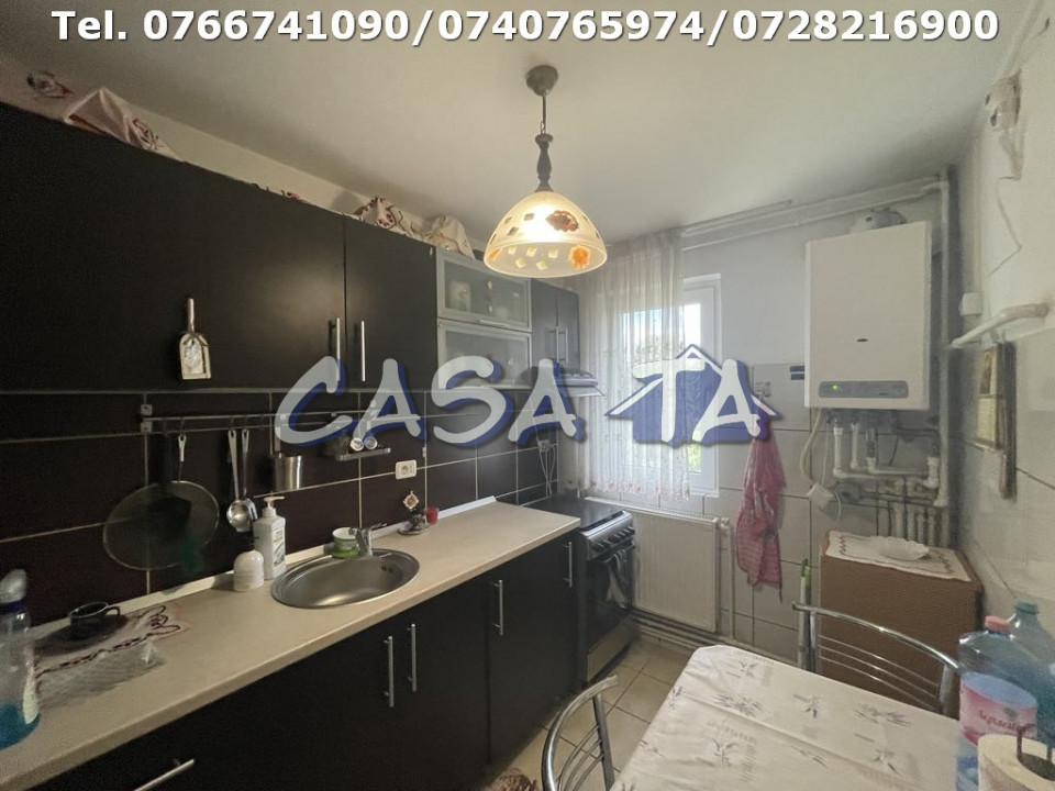 Apartament 3 Camere, Etaj 2, Strada Theodor Aman - Zona Centrala