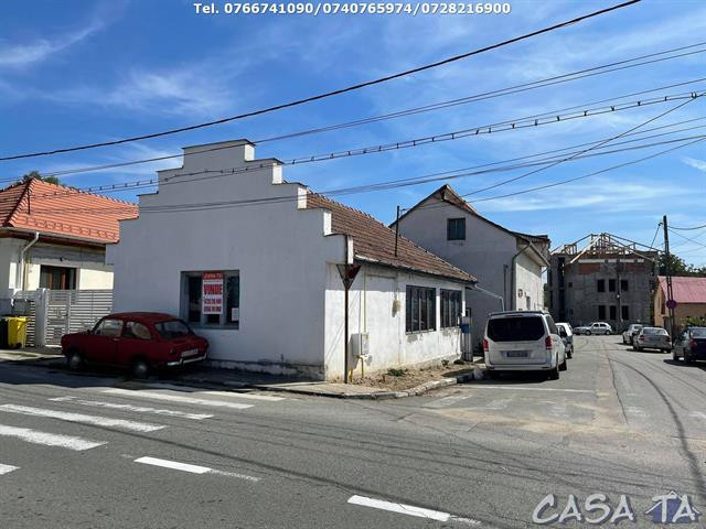 Casa + Spatiu Comercial, Targu Carbunesti