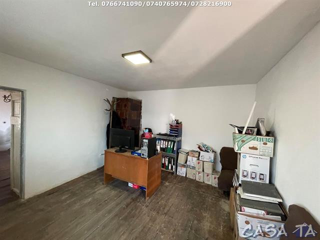 Casa + Spatiu Comercial, Targu Carbunesti