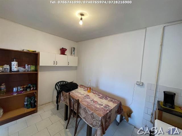 Casa + Spatiu Comercial, Targu Carbunesti