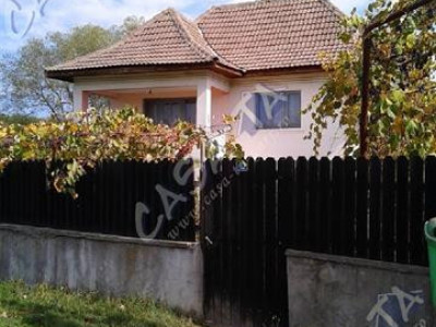 Casa si teren aferent Turburea