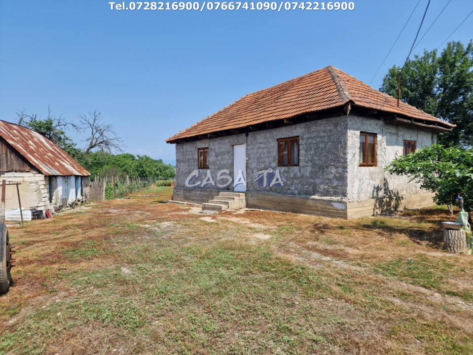 Casa + teren 3792 mp, situata în Scoarta - Budieni