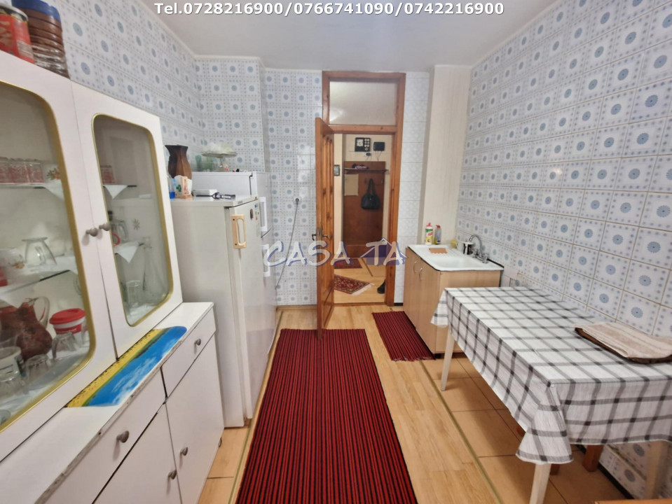 Apartament 4 camere, situat în Târgu Jiu, Str. 22 Decembrie 1989 