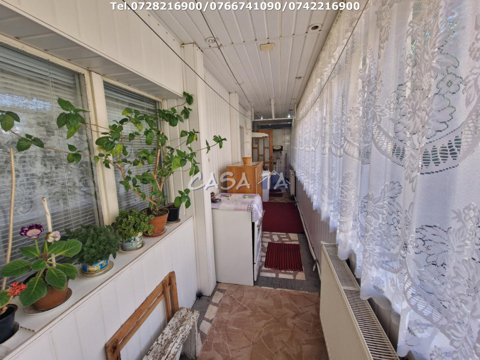 Apartament 4 camere, situat în Târgu Jiu, Str. 22 Decembrie 1989 