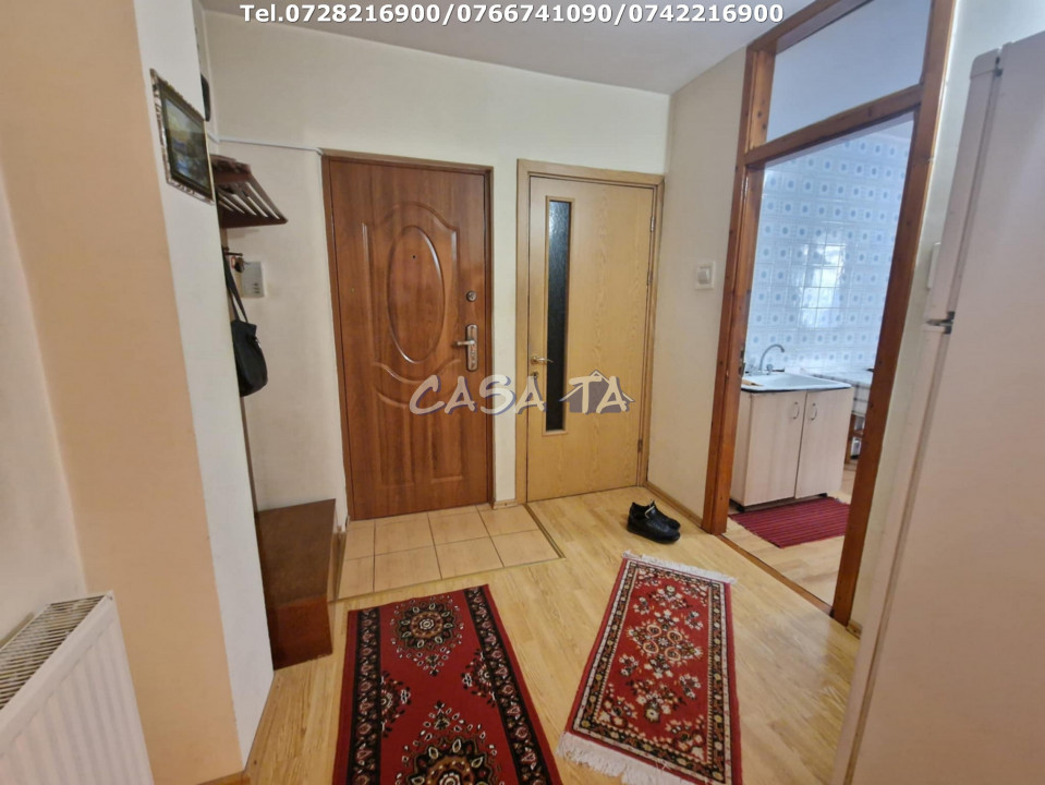 Apartament 4 camere, situat în Târgu Jiu, Str. 22 Decembrie 1989 