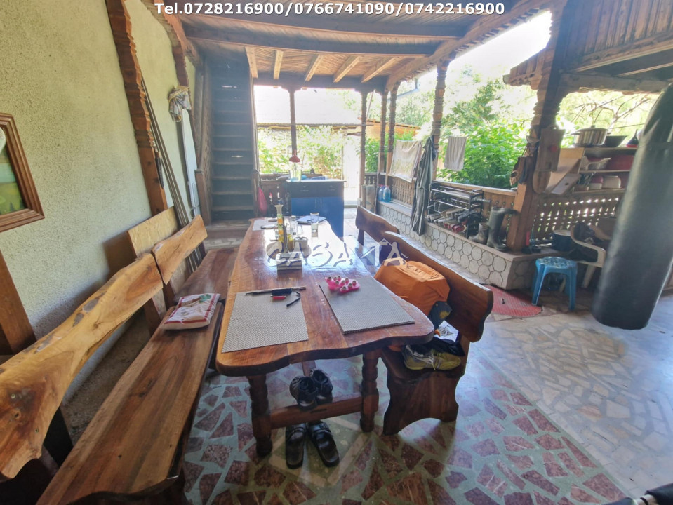 Casa situata în Peștișani -Boroșteni