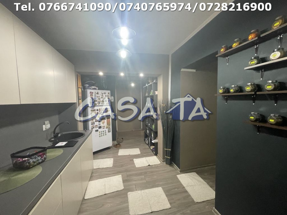 Apartament 3 Camere, Etaj 1, Strada Nicolae Balcescu - Zona Centrala