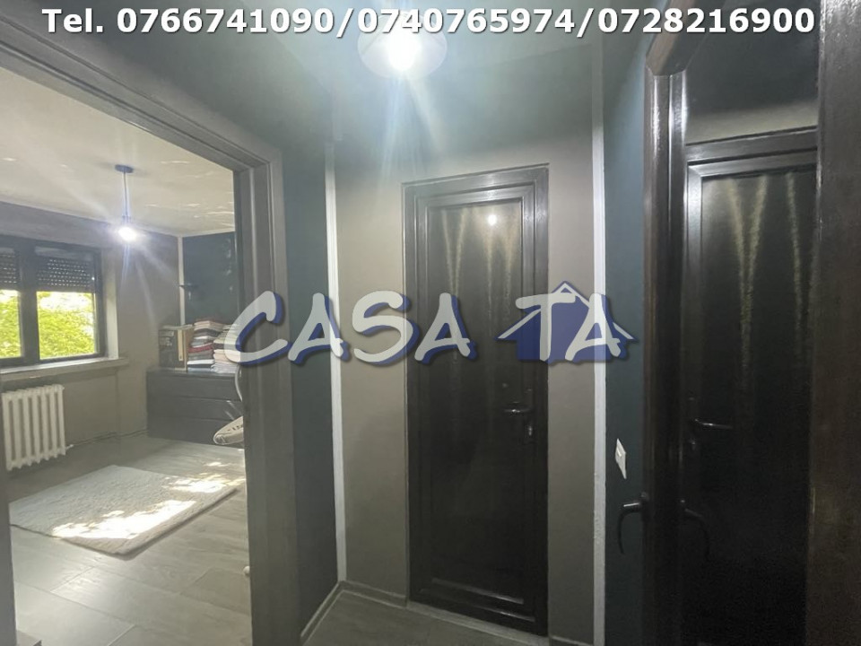 Apartament 3 Camere, Etaj 1, Strada Nicolae Balcescu - Zona Centrala
