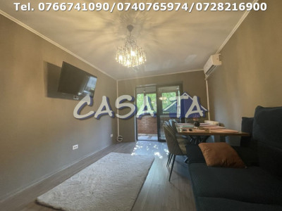 Apartament 3 Camere, Etaj 1, Strada Nicolae Balcescu - Zona Centrala