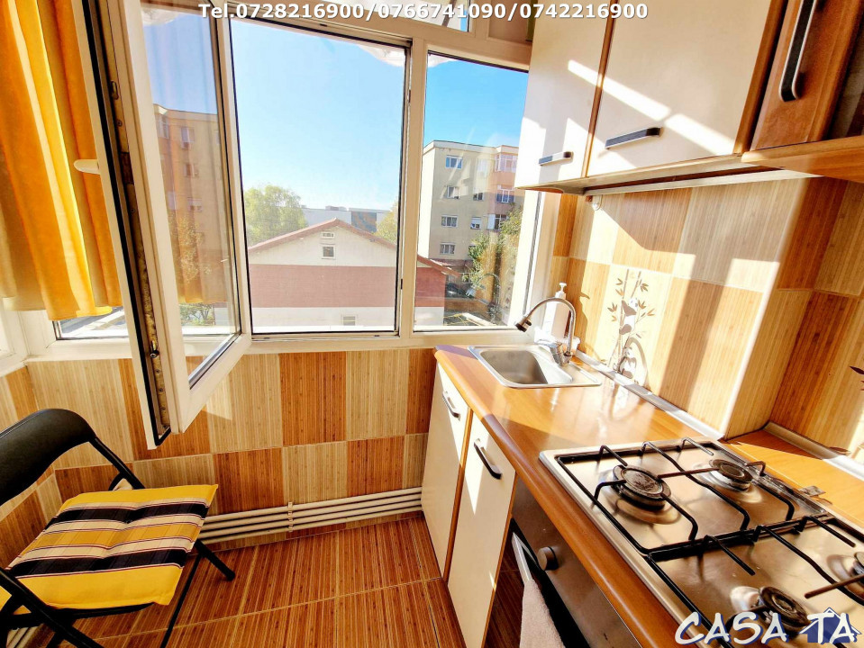 Închiriere apartement 2 camere , Str.Dacia (Zona Mall)