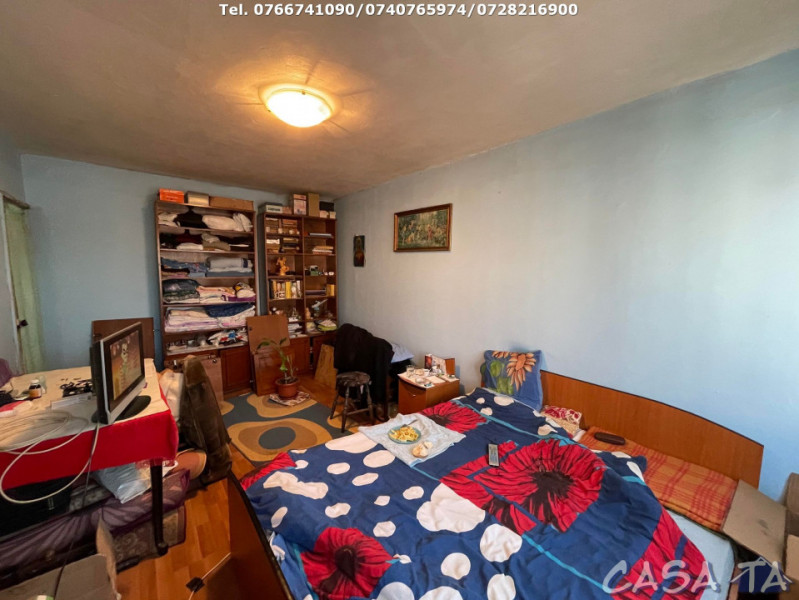 Apartament 3 Camere, Etaj 4 (acoperis), Strada Agriculturii