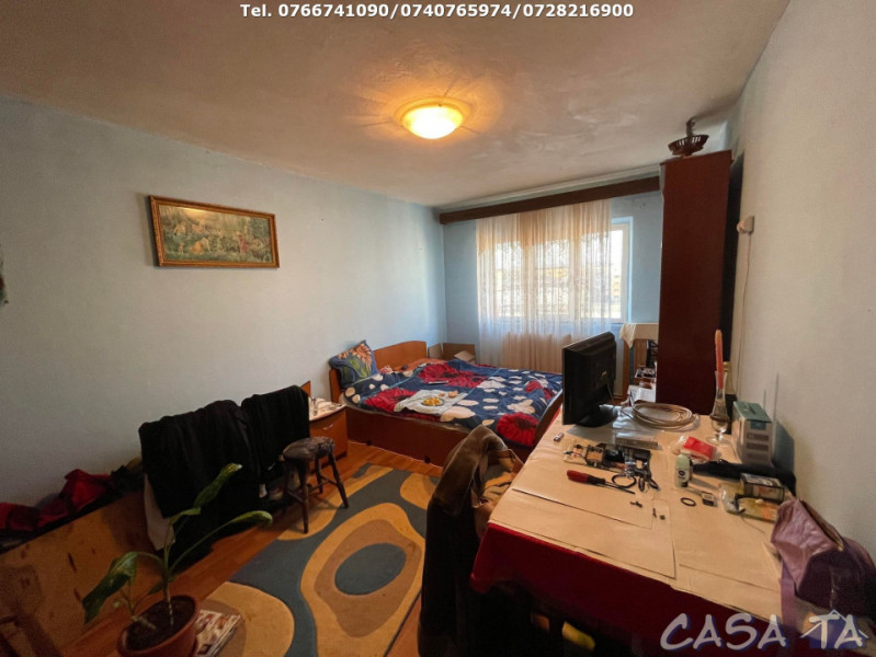 Apartament 3 Camere, Etaj 4 (acoperis), Strada Agriculturii