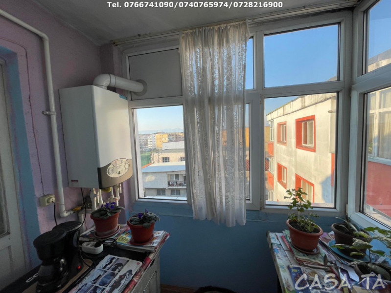 Apartament 3 Camere, Etaj 4 (acoperis), Strada Agriculturii