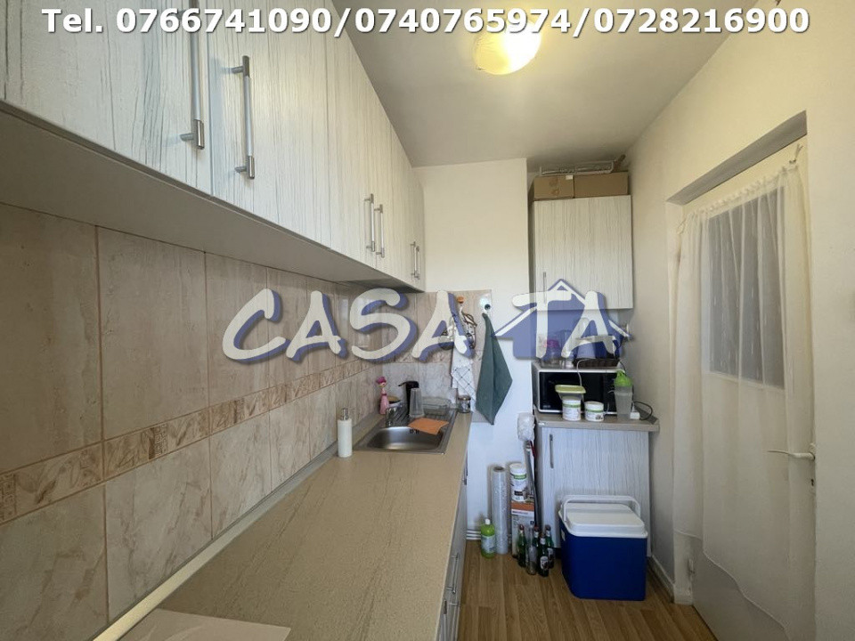 Apartament 2 Camere, Etaj 8/10 (lift nou), Strada Aleea Plopilor