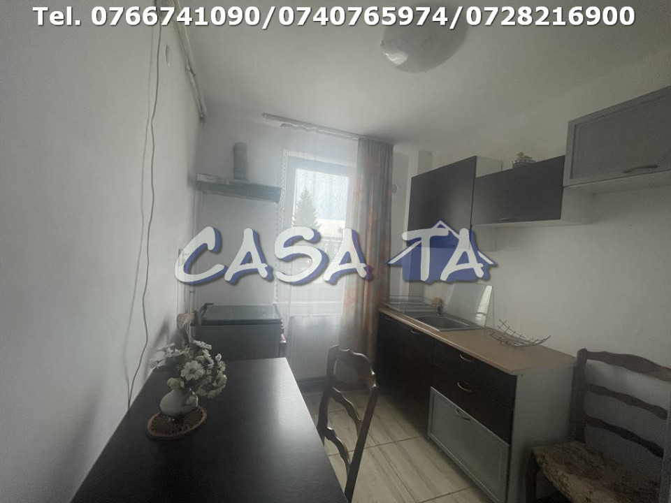 Apartament 3 Camere, Etaj 3, Strada Aleea Unirii - Zona Centrala 