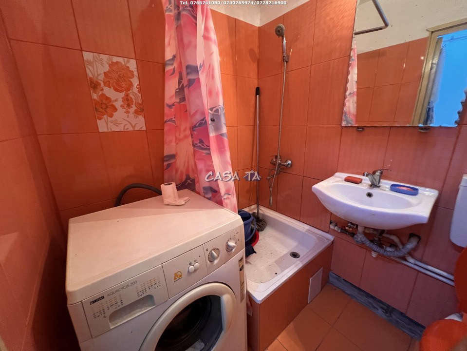 Garsoniera Tip ,,Studio", Semicentral, Targu Jiu, Str. Garofitei, Parter